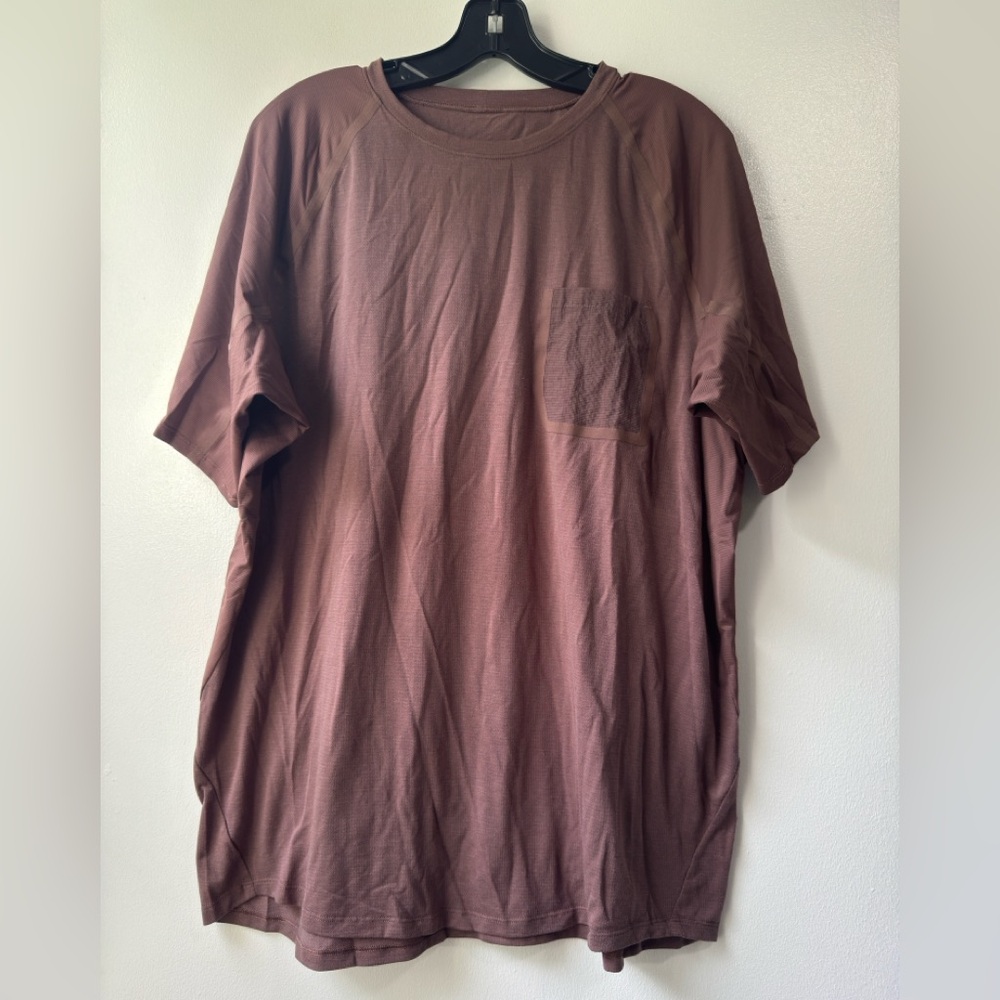 lululemon athletica Chocolate Short Sleeve Tee